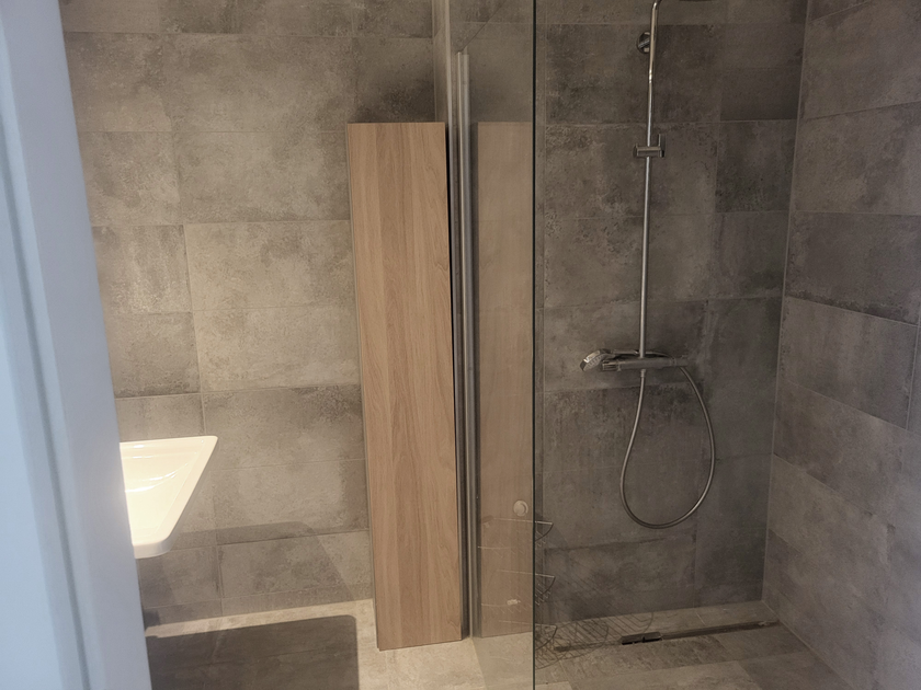 Elegantes Duschbad
