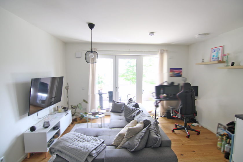 Sonniges Wohnzimmer 