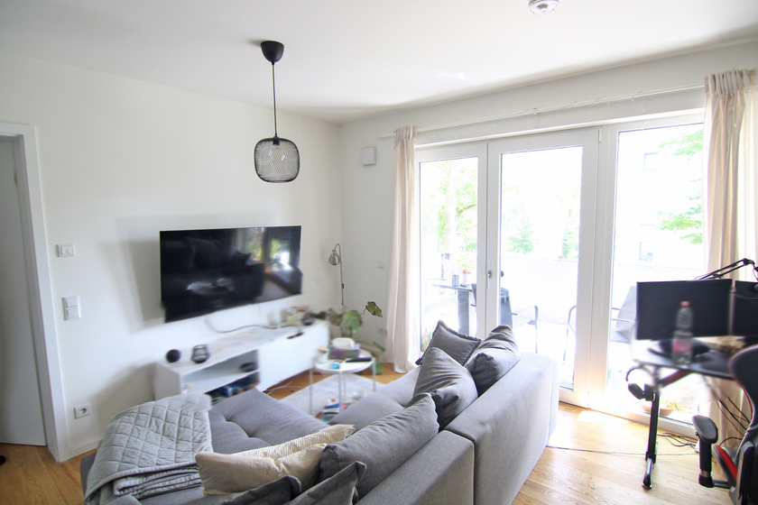 Sonniges Wohnzimmer 