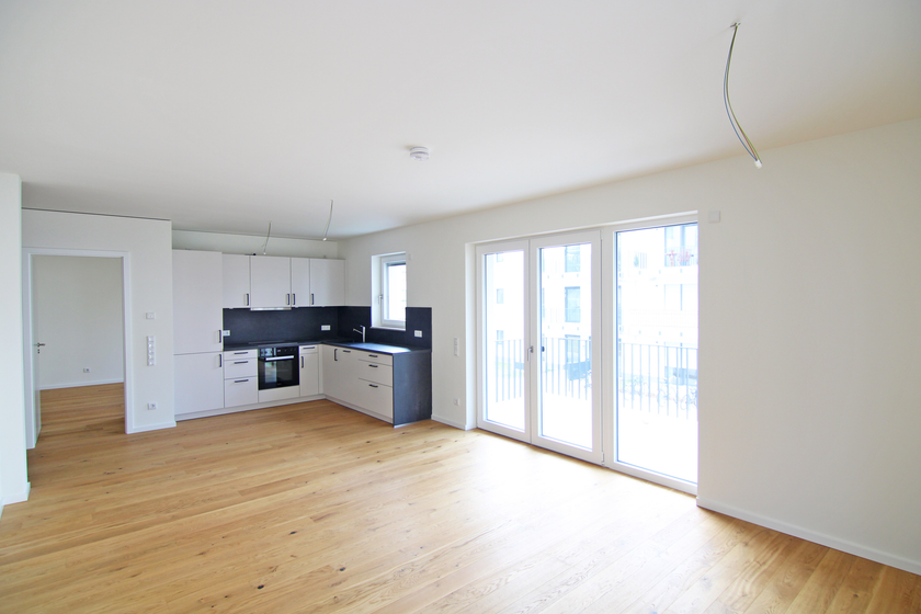 Wohnzimmer mit Südwestbalkon