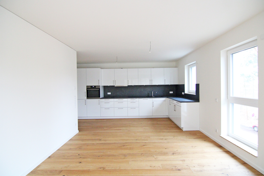 Geräumiges Wohnzimmer
