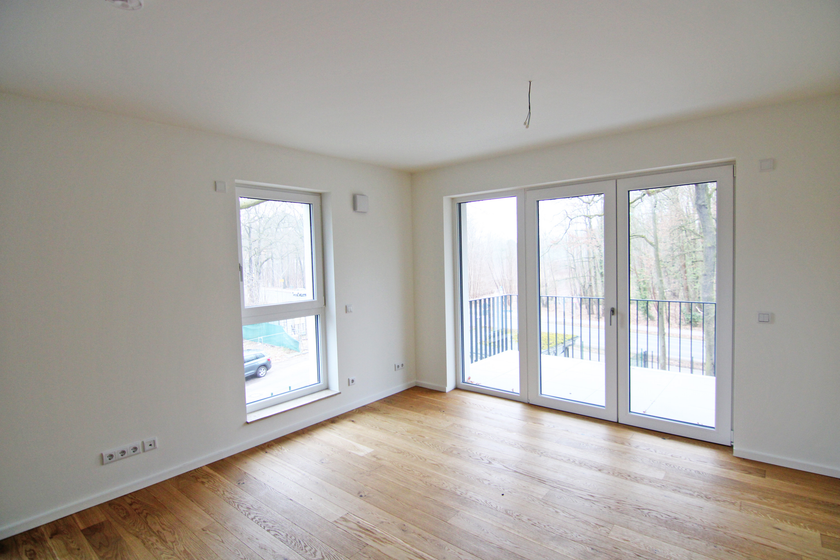Geräumiges Wohnzimmer